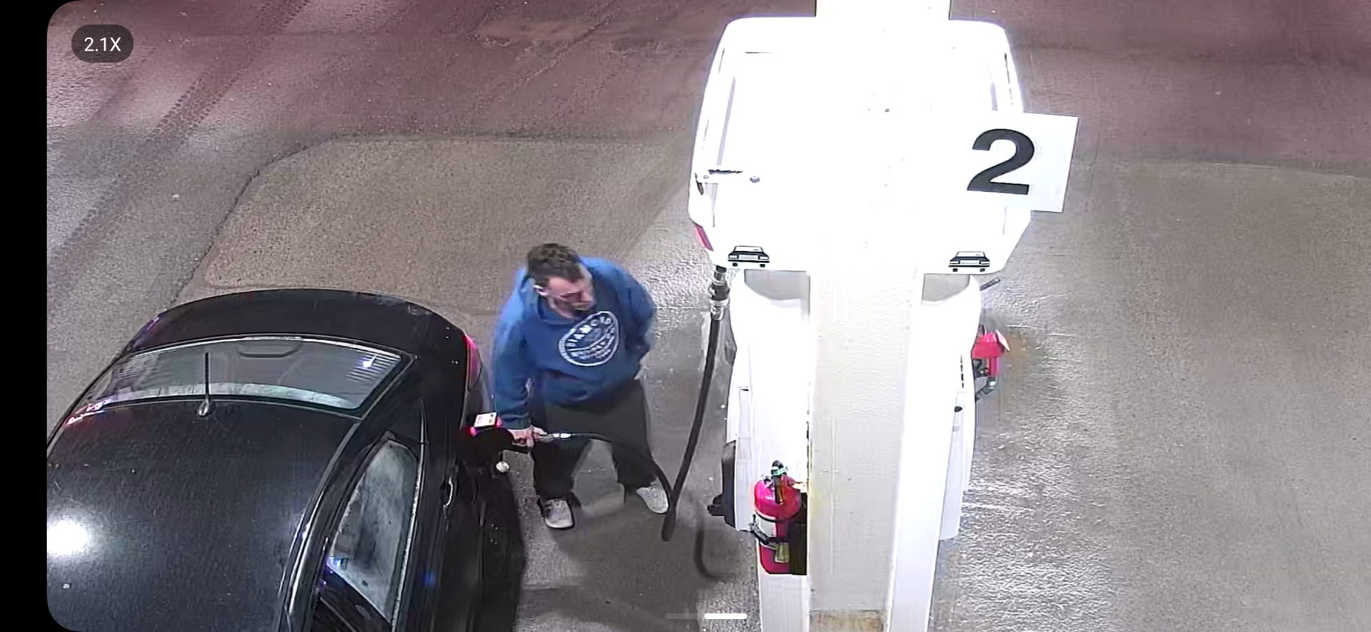 Police asking for public's help identifying suspect in gas bar theft ...